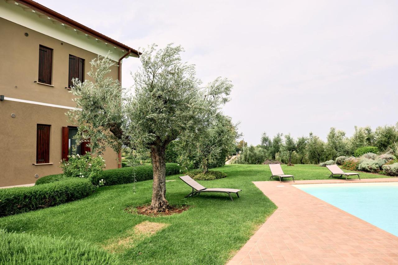 Il Casale Degli Ulivi - Agriturismo - Tenimenti Leone Lanuvio Exterior photo