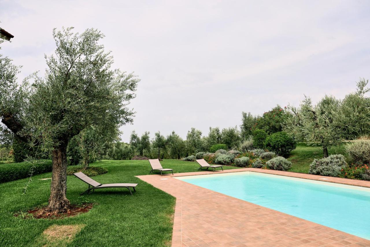 Il Casale Degli Ulivi - Agriturismo - Tenimenti Leone Lanuvio Exterior photo