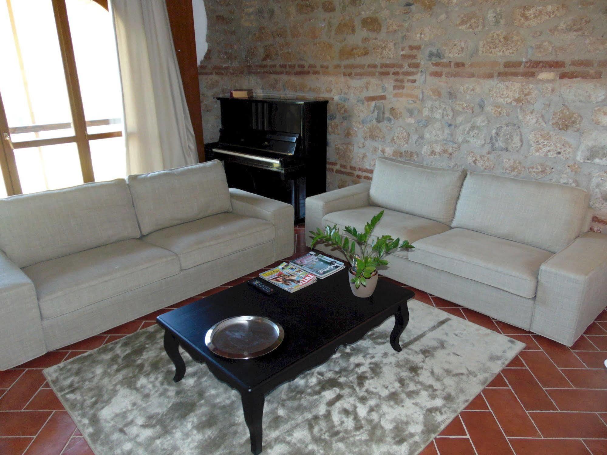 Il Casale Degli Ulivi - Agriturismo - Tenimenti Leone Lanuvio Exterior photo