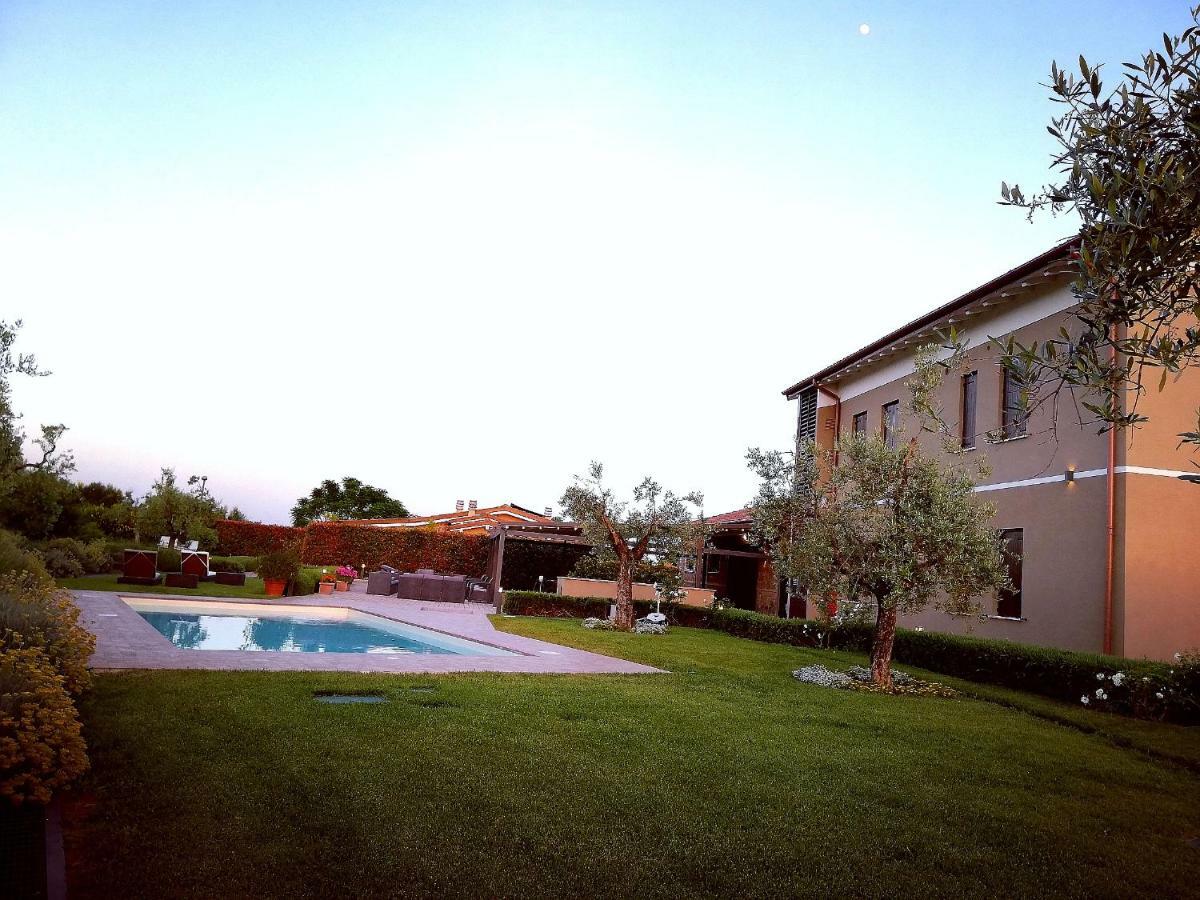 Il Casale Degli Ulivi - Agriturismo - Tenimenti Leone Lanuvio Exterior photo